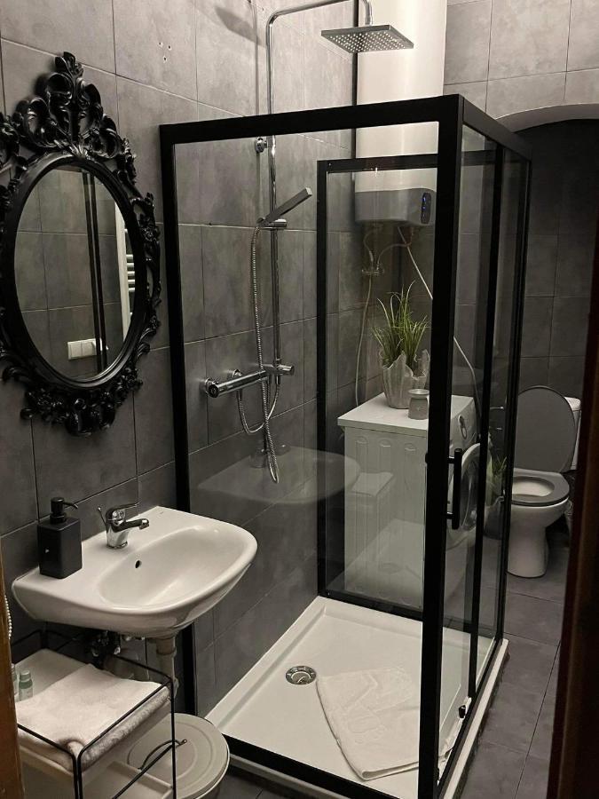Zamkowa Guesthouse Poznań Esterno foto