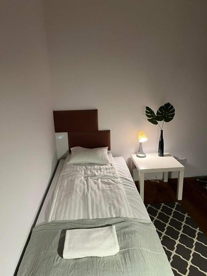 Zamkowa Guesthouse Poznań Esterno foto